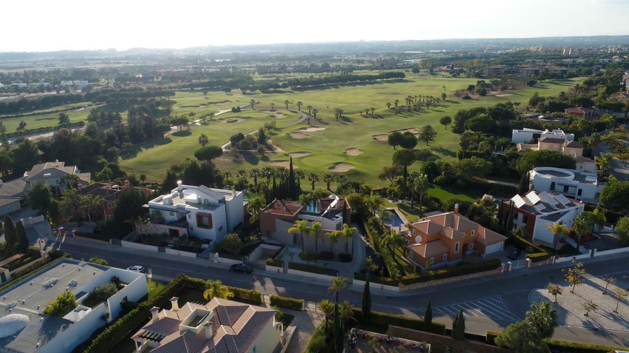 فيلامورا Villa Laguna Golf-Frente Ao Laguna Golf المظهر الخارجي الصورة